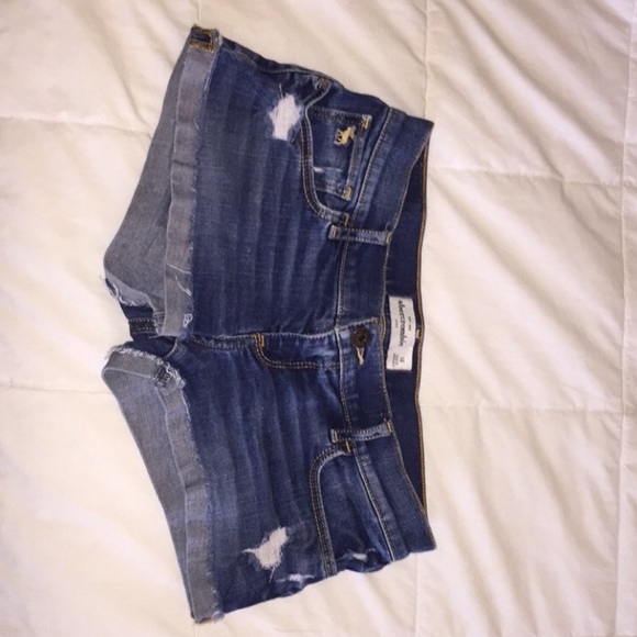 Abercrombie & Fitch Pants - Abercrombie jean shorts !