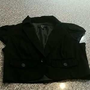 Black Short Sleeve Blazer cropped