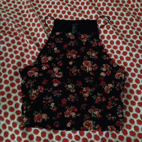 super cute halter crop top