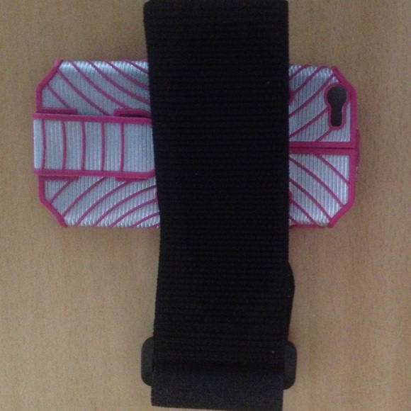 iPhone Arm Case - Picture 2 of 3
