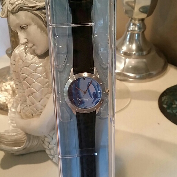 Authentic  Disney Limited Release Watch. New/tag