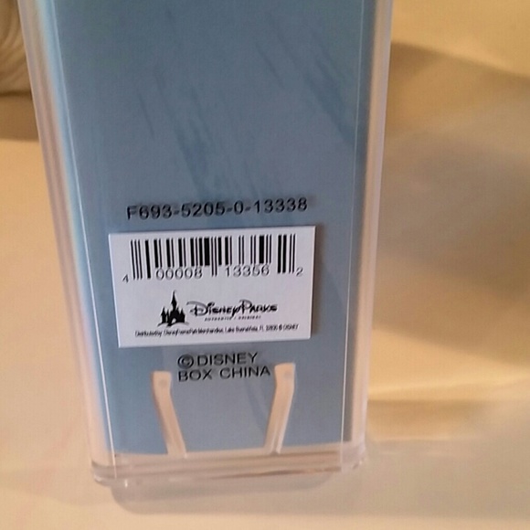 Authentic  Disney Limited Release Watch. New/tag