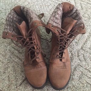 Brown combat Boots