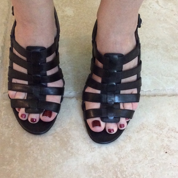 STOLEN MY DAUGHTER VISITED AGN 😉👠  Strappy Heels - Picture 2 of 4