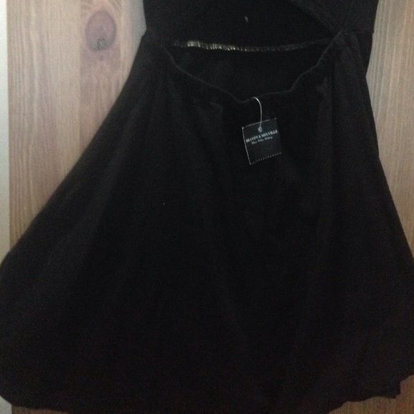 Brandy Melville Black Cross Back Dress - Picture 2 of 4