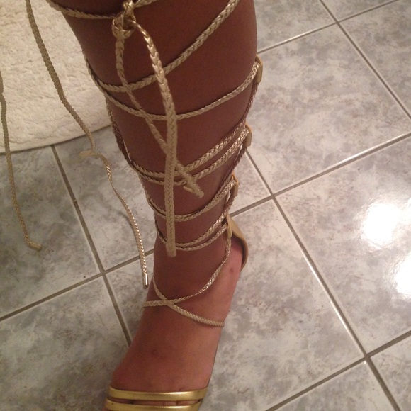 Aldo's gladiator sandals - Picture 4 of 4