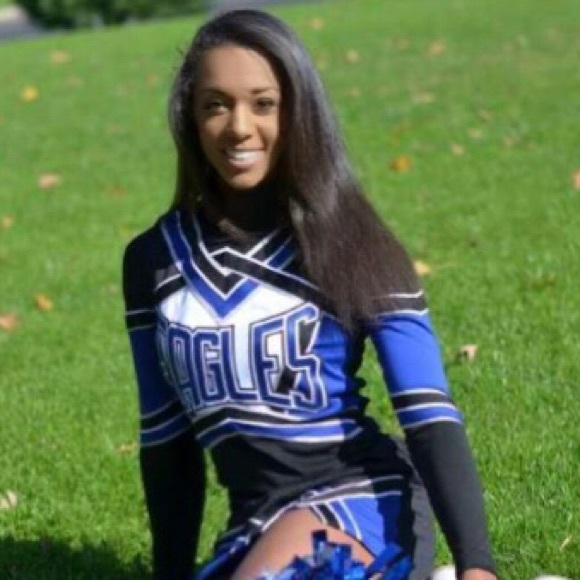 Come check out my closet!!!😊🎀 more to come!! - Picture 2 of 3