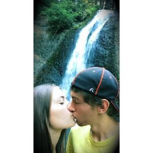 Meet your Posher, Ally