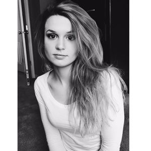 Meet your Posher, Sara!