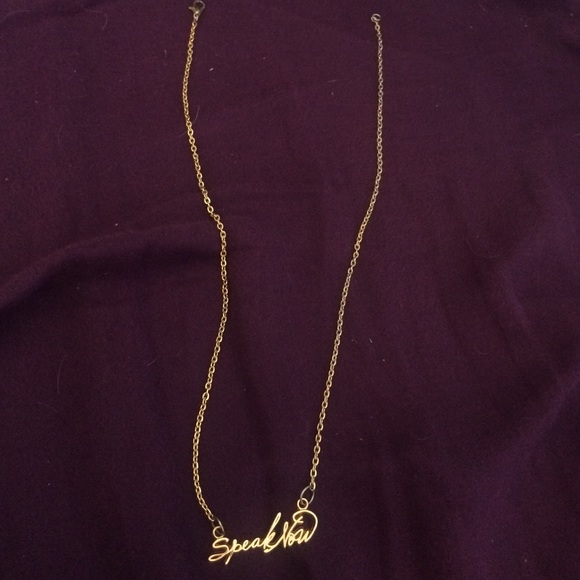 Taylor swift speak now necklace