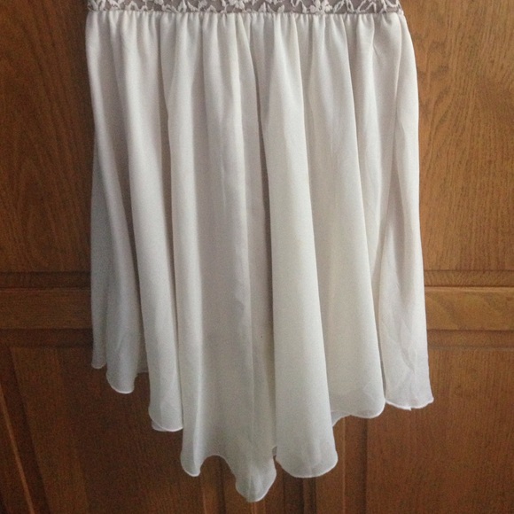 Summer dress - Picture 3 of 4