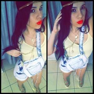 Meet your Posher, Yoanna