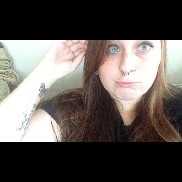 Meet your Posher, Audrey - Picture 1 of 1