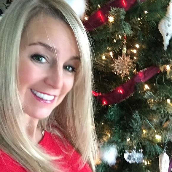 Meet your Posher, Tamy - Picture 3 of 3