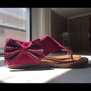 Magenta T-Strap Sandal with Bow Detail, size 7