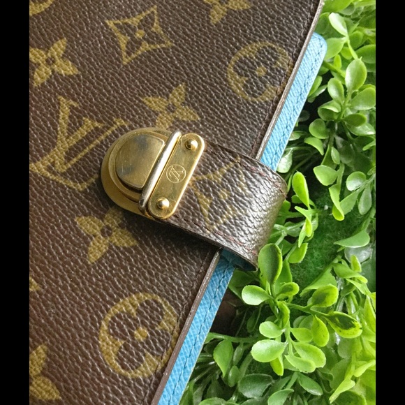 Authentic Louis Vuitton Agenda Koala - Picture 4 of 4