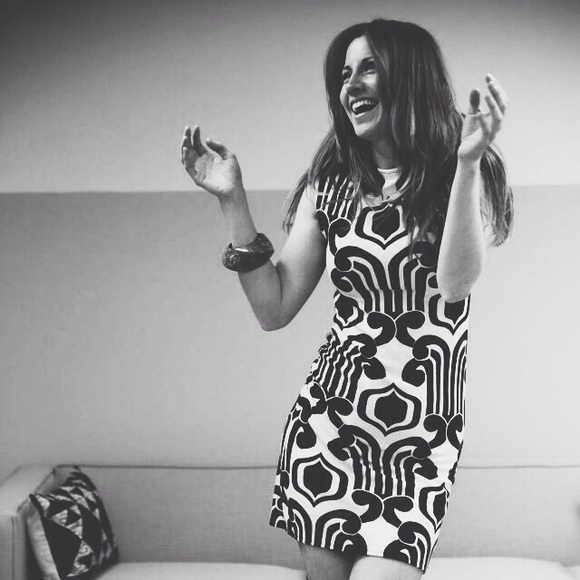 Meet your posher Megan - Picture 2 of 4