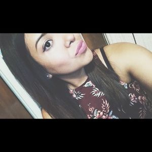 Meet your Posher, Alejandra