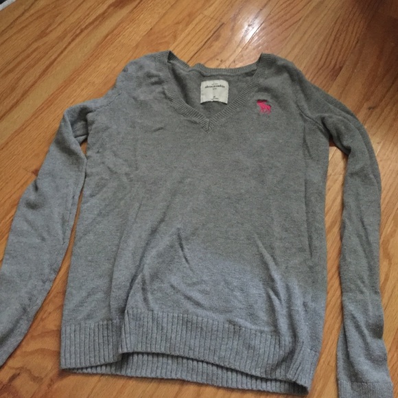Grey sweater