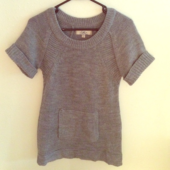 Women's gray short sleeve sweater
