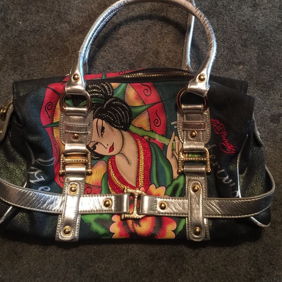 Beautiful Ed Hardy bag! Final price drop!