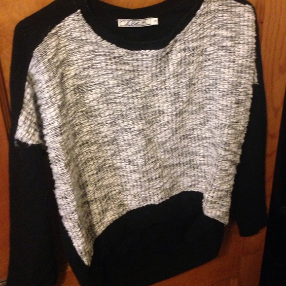 Vintage high-low sweater