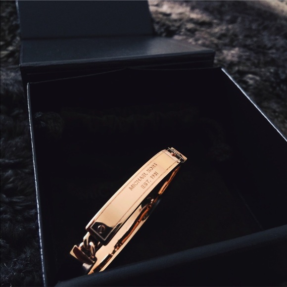 Rose bangle by MK - Picture 2 of 3