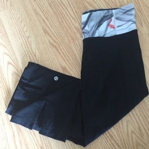 **RARE** Lululemon split calf capri's size 8