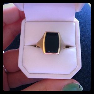 14k gold and black ring