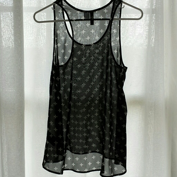 Sheer black and white cross ? sign patterned tank - Picture 2 of 2