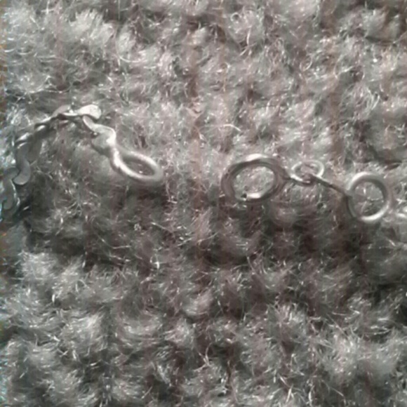Necklace - Picture 2 of 3