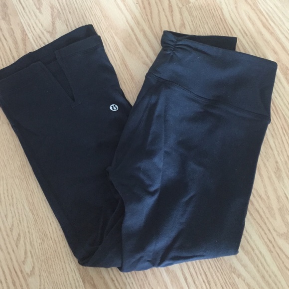 Lululemon split calf capri's