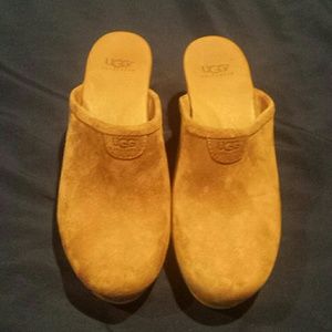 Ugg Clogs