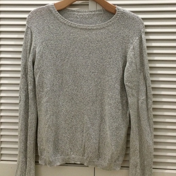 SOLD🚫 Brandy grey sweater