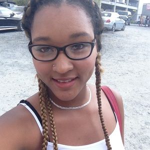Meet your Posher, Shaquoyah