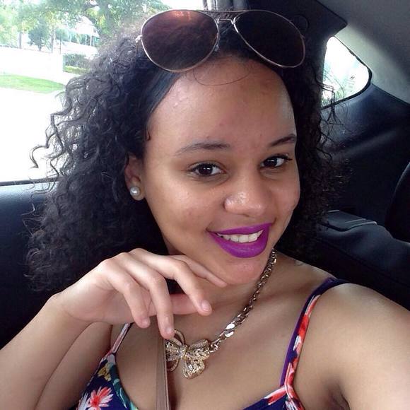 Meet your Posher, Jessenia - Picture 1 of 1