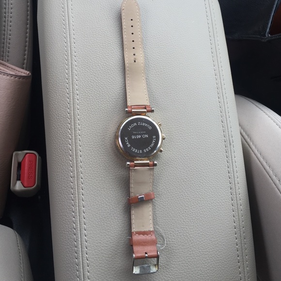 Watch - Picture 3 of 3