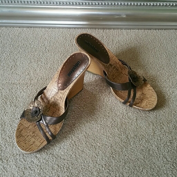 Cork Wedges
