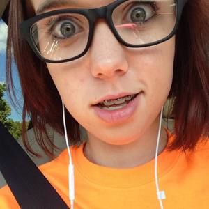 Meet your Posher, Maci