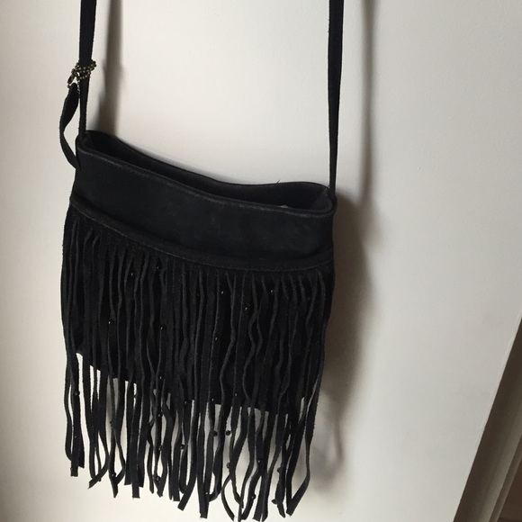 Fringe - Picture 2 of 4
