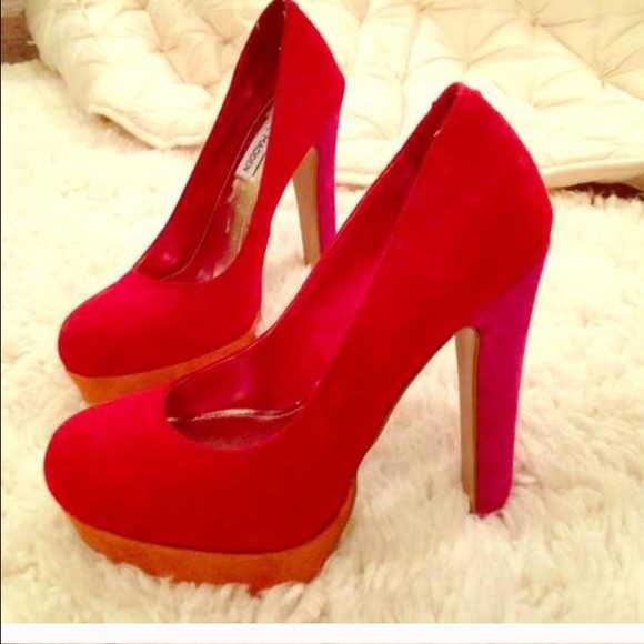 Reposhed! Sexy Steve Madden Heels!