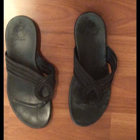 Merrell sandals size 10.