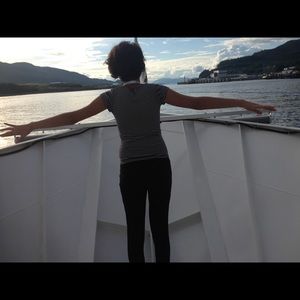 Meet your Posher, Dahlia