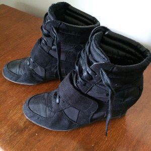 Bamboo Black Wedge Sneakers