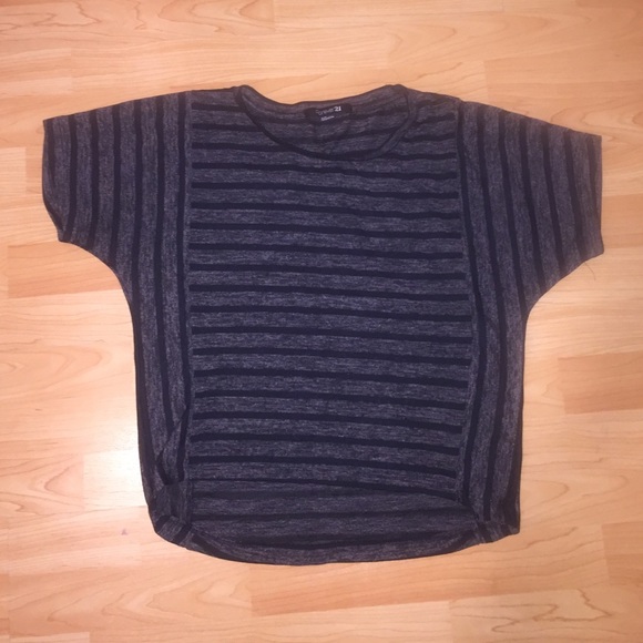 Loose brown/black striped top