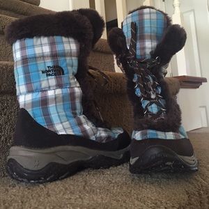 North face snow boots fully lined