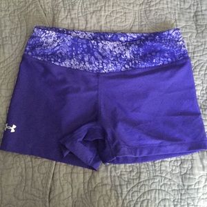 EUC under armour booty short