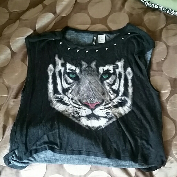 Tiger  crop top