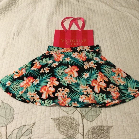 PINK by Victoria's Secret Skirt