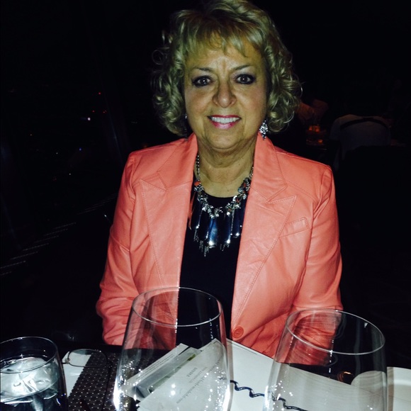 Meet your Posher, Paula - Picture 1 of 1